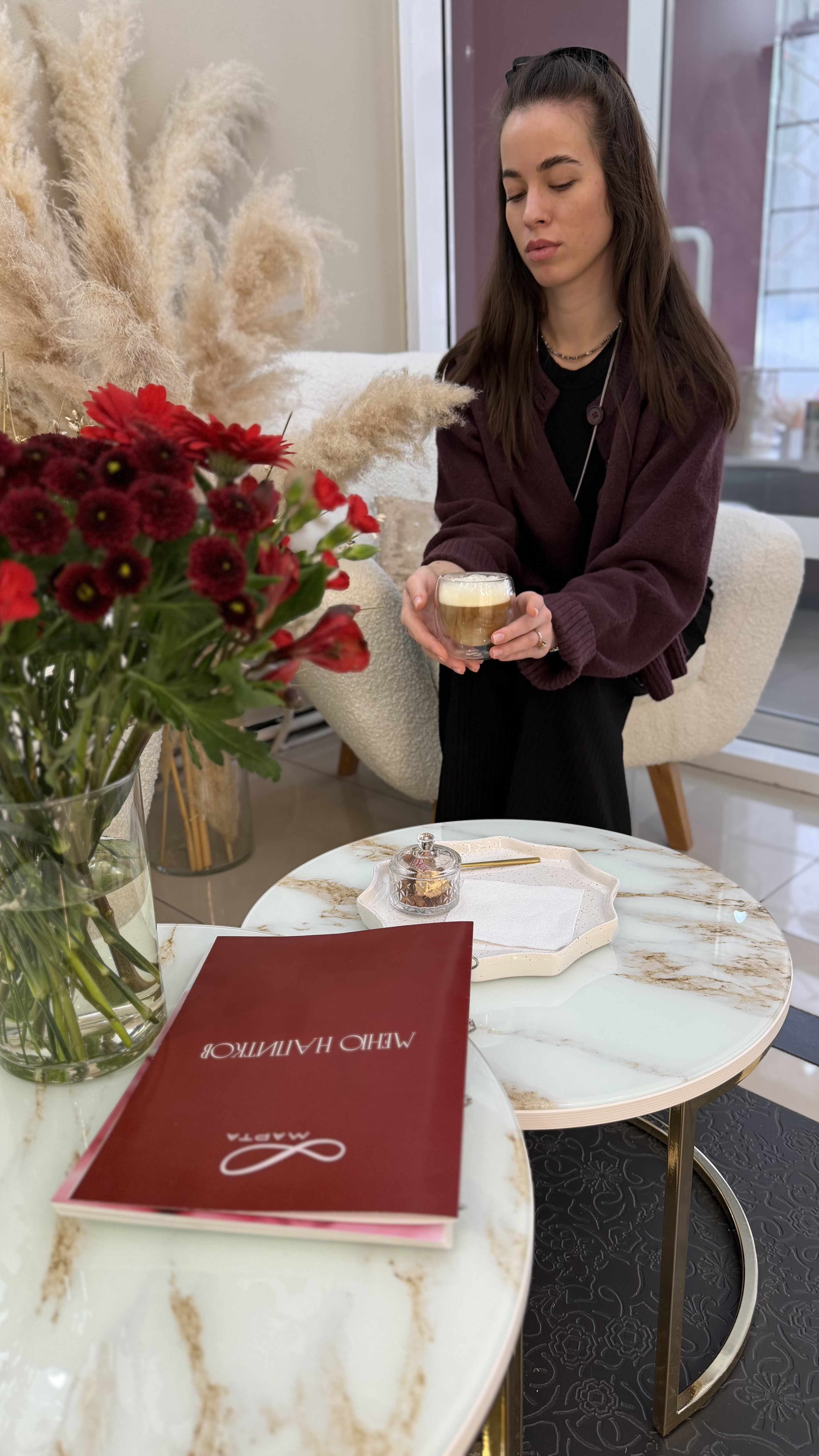 Контакты салона красоты 8 марта Центр